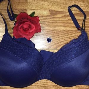 Victoria's Secret 34D navy blue bra